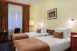 Гостиница Волна Нижний Новгород Номер стандарт с 2 односпальными кроватями-1