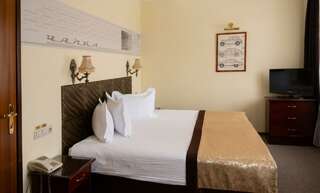 Гостиница Волна Нижний Новгород 2-комнатный номер люкс премиум с 1 двуспальной кроватью-4