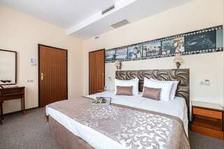 Гостиница Волна Нижний Новгород 2-комнатный номер люкс премиум с 1 двуспальной кроватью-7